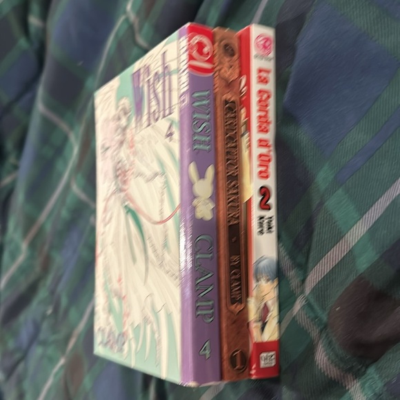 Tokyopop and shojo beat manga books - Picture 2 of 2